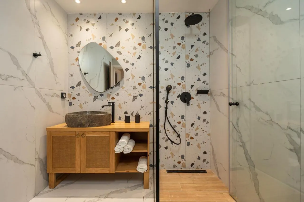 Willa Moncasa Al Centro Lixouri 0*,